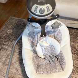 Graco Simple Sway baby swing in new open box 