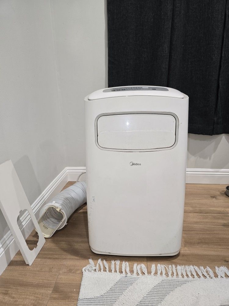 Midea Portable AC w/hose
