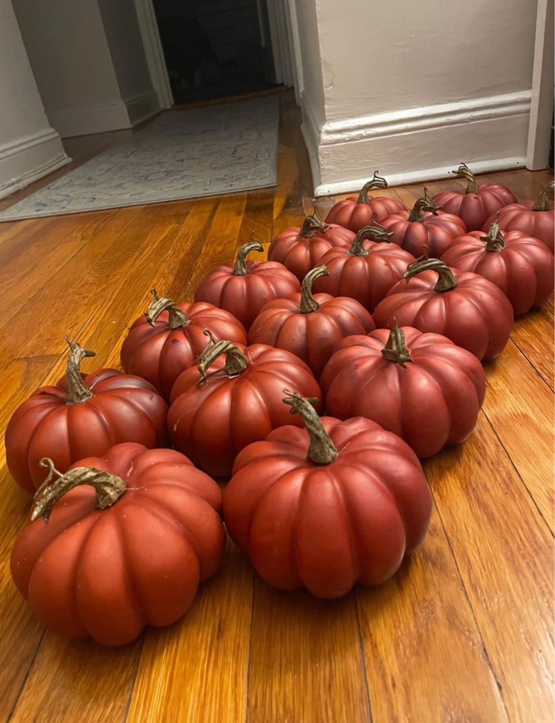 X16 Small Pumpkins Decor