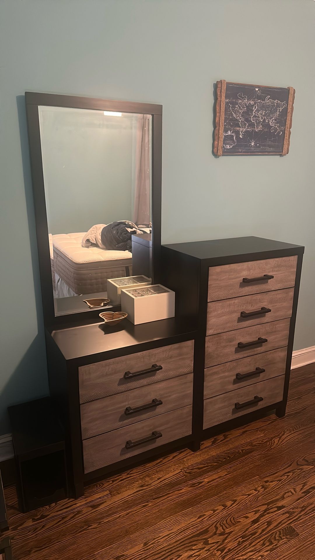 Dresser