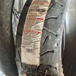 Battles Cruise Motorcycle Tire Bridgestone 