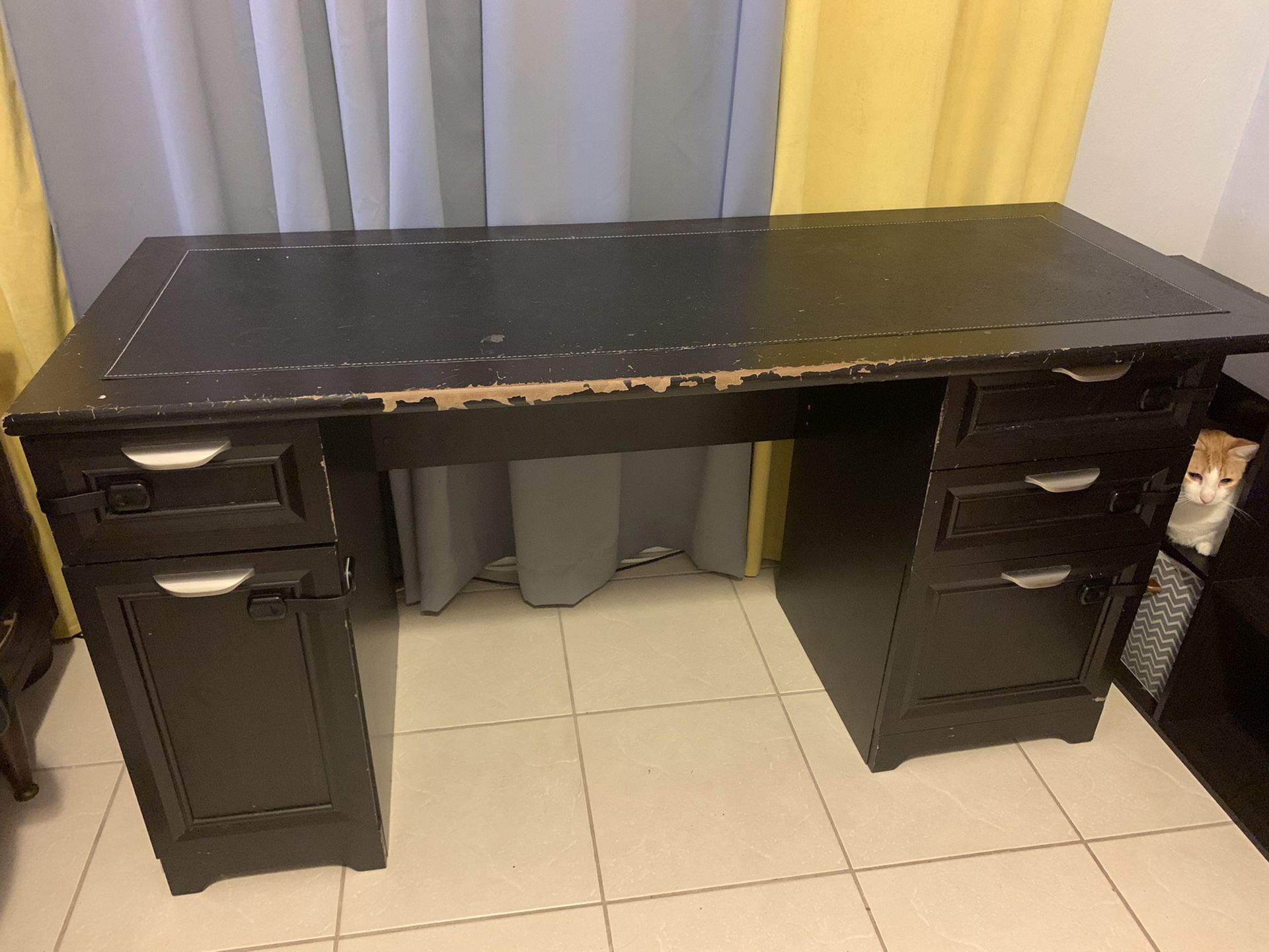 Free - Black desk with matching hutch