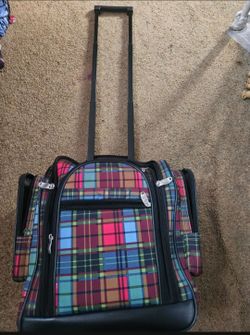 Rolling suitcase