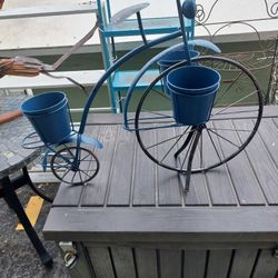 Large Metal Bicycle Planter 