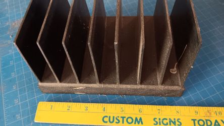 Desk top organizer