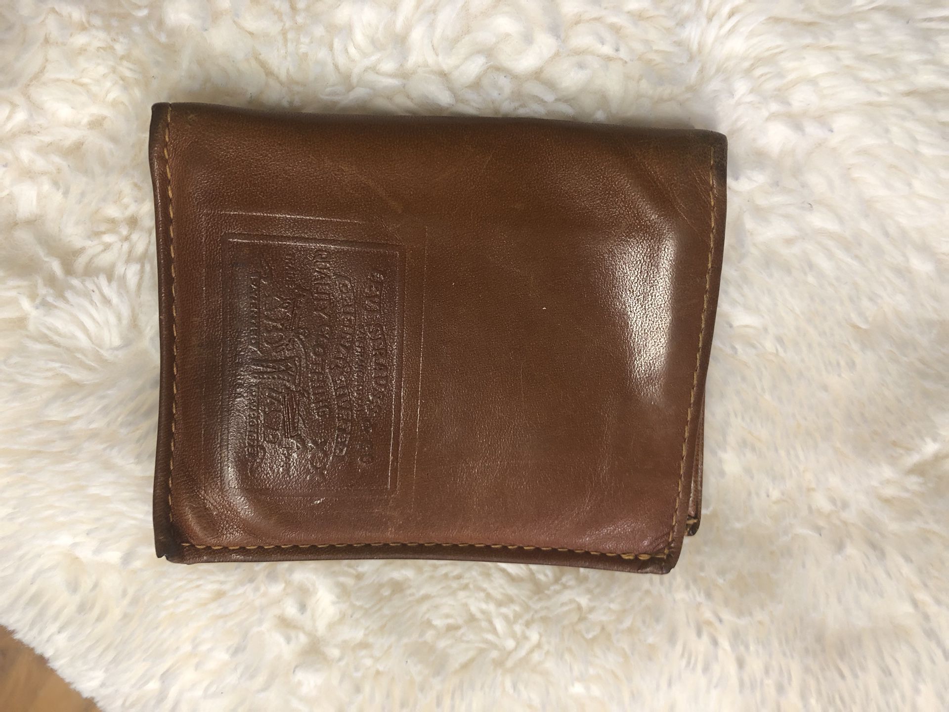 Vtg. LEVI’S Embossed Leather Bi-Fold Wallet with Denim &  LEVI’S Orange Tag Inside!