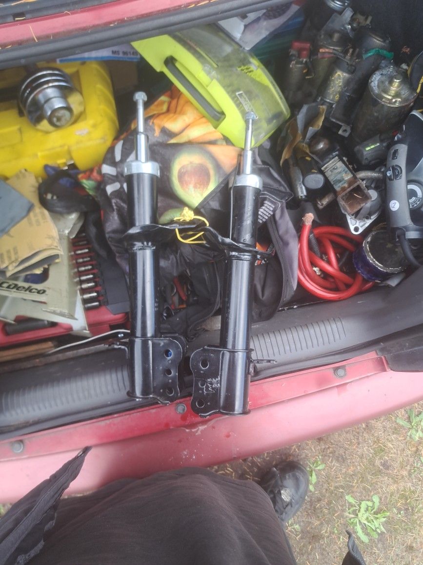 01 Protege Front Struts