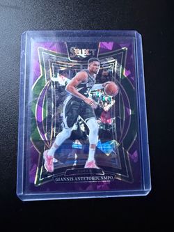 Giannis Antetokounmpo /99 Card