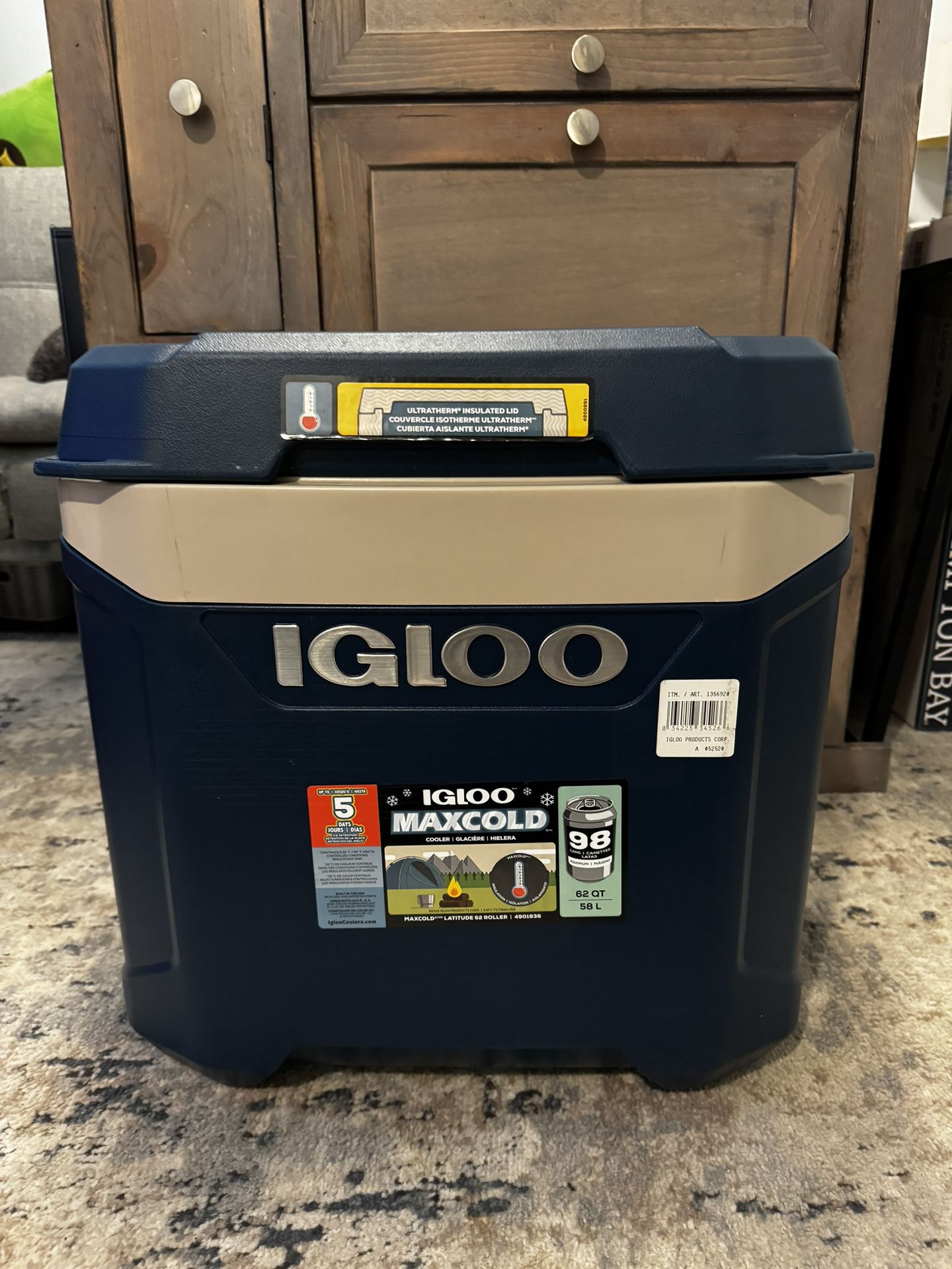 Igloo Portable Cooler With Wheels