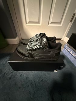 Jordan 1 Low Travis Scott Black Phantom OG Size 10