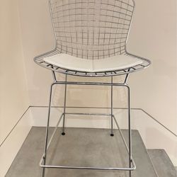 Metal Wire Bar Stool x3 +1Free