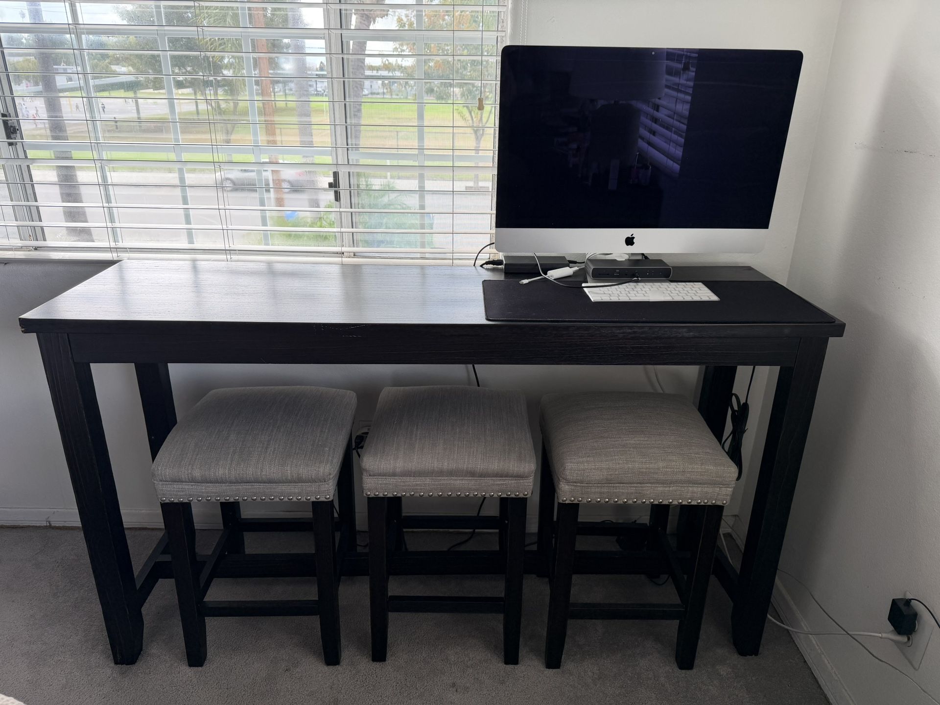 Bar Table / Breakfast Bar Table