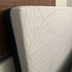 Queen Novaform Mattress