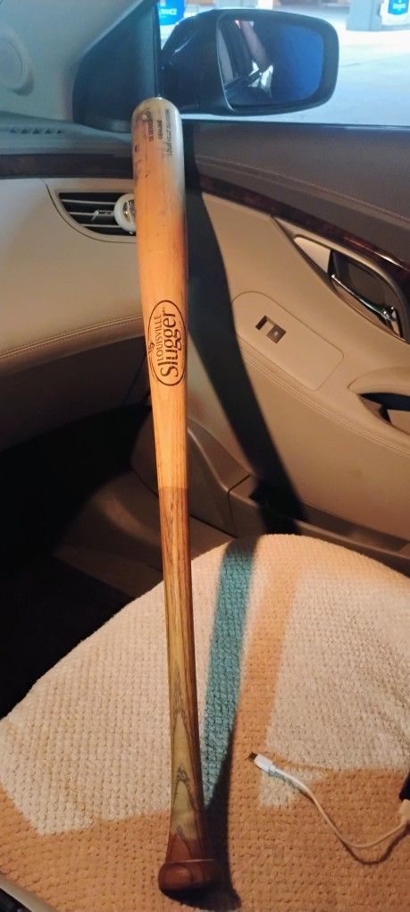 Original 32-in Louisville Slugger Baseball Bat