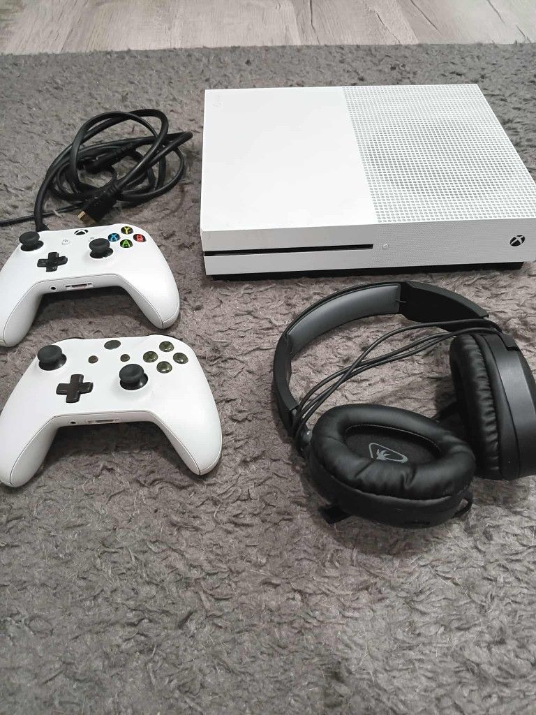 Xbox One S Bundle