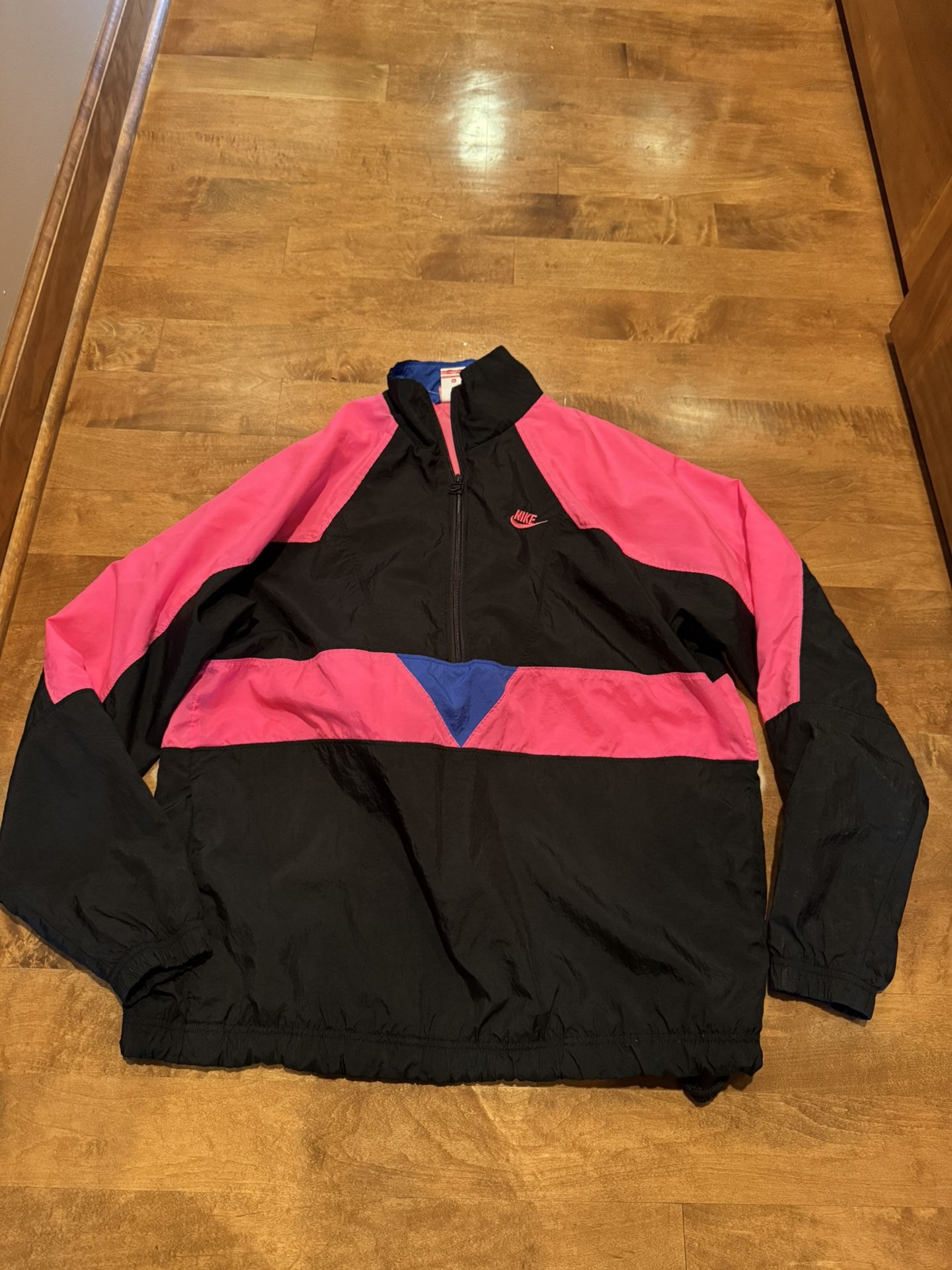Men’s Nike Vaporwave Jacket Shipping Available