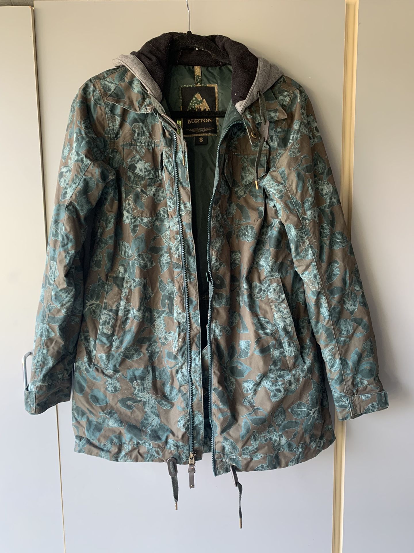 Burton Women’s Snowboard Jacket - Size S