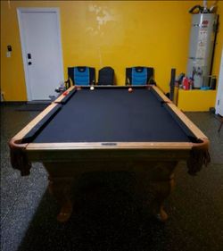 8ft Pool Table