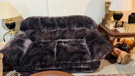 Free Love Seat & matching chair