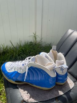 Blue and white royal foamposite
