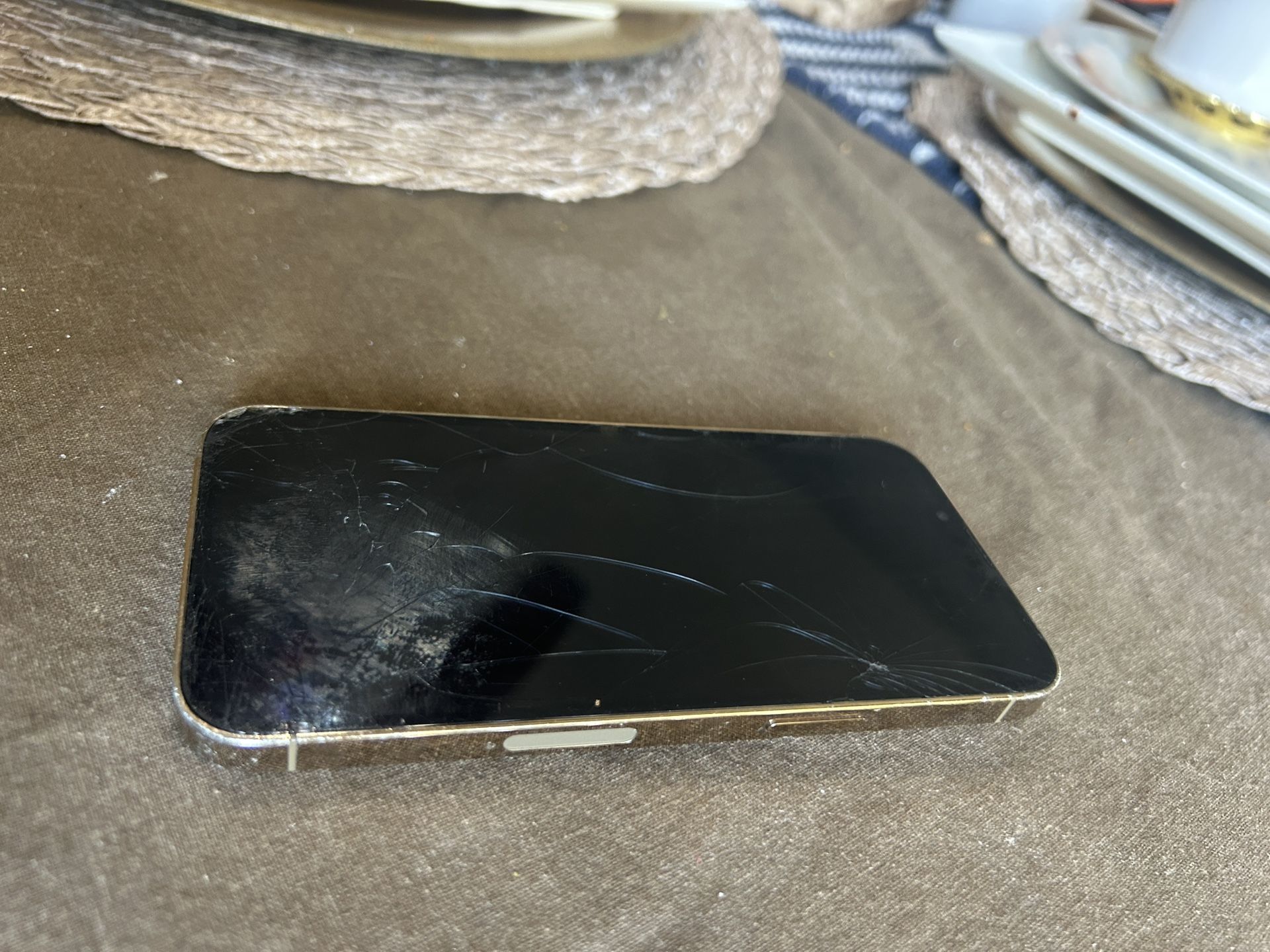 I Phone 14 Pro