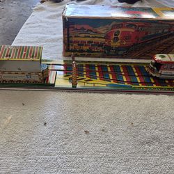 Local shuttle return train-wind up