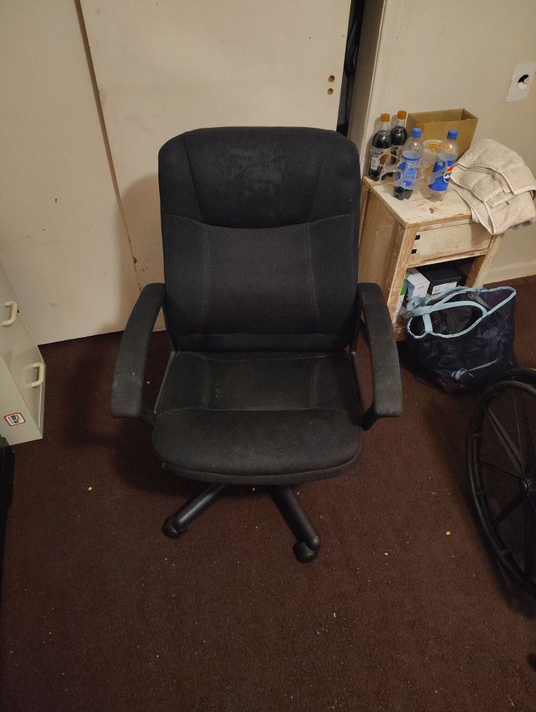 Office Chair Affordable And Comfortable!