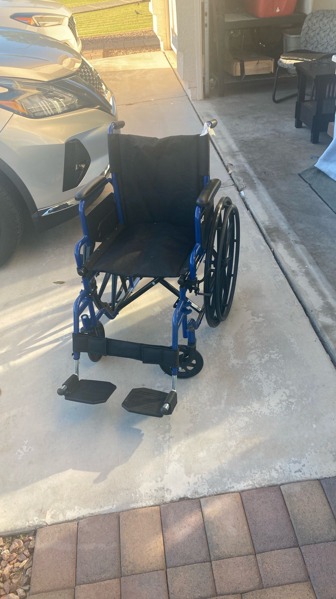 Wheelchair New Drive 18” Wide Seat And Footrests 