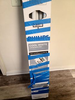 Philips T12 40 watts 48 inches cool white