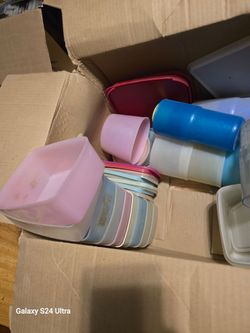 Tupperware, various pieces