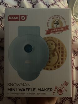 Snowman Mini Waffle Maker 