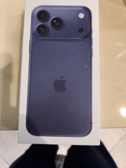Brand new in box iphone 17pro max