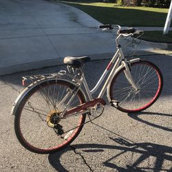 Vintage Schwinn Women’s Bicycle