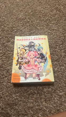 Madoka magica manga book