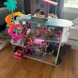 Bratz Doll house