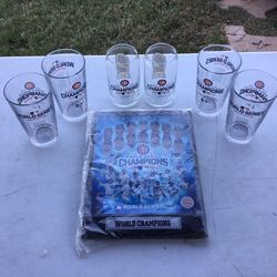 Chicago Cubs 2016 World Series collectible plaque and glass set brand new