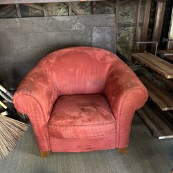 🛋️ Comfy Red Barrel Armchair – Great for Any Room
