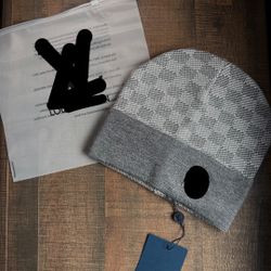Designe beanie grey checkered