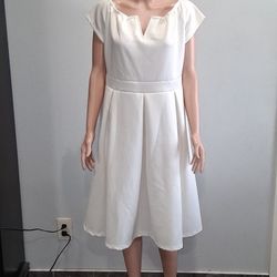 Beautiful White Dress Size XXL 