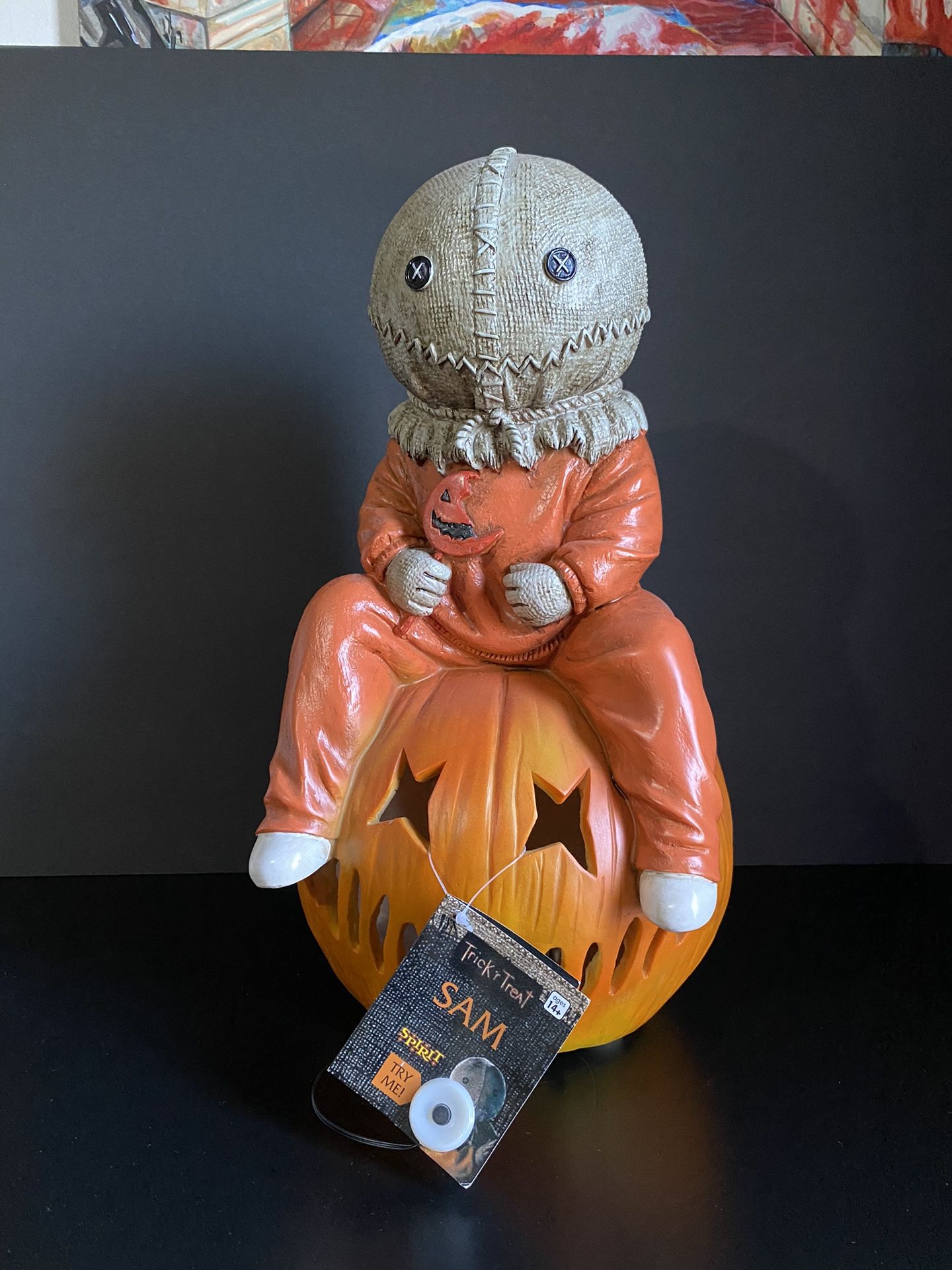 Trick R Treat Sam Sitting Statue LED