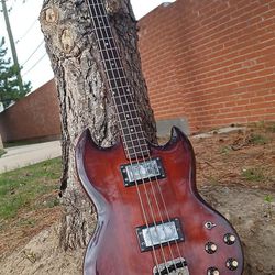 1971 Guild Madeira MB-100 Short Scale Bass Guitar 