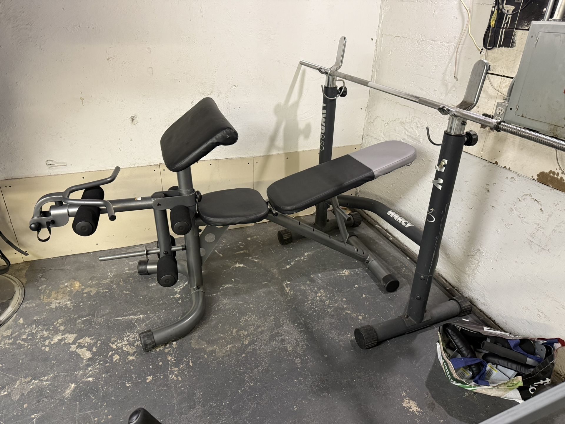 Squat Rack With Bar And Bench