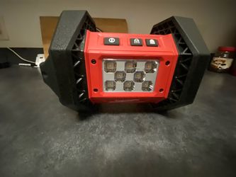 Milwaukee Flood Light