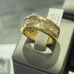 14K Yellow Gold Men’s Diamond Ring – 1.60 CTW VS2 Diamonds