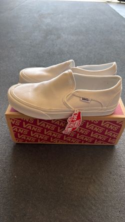 White Asher Vans (Brand New) Size 6 Women’s