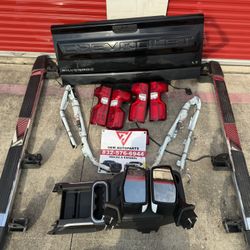 2019 2021 2023 Chevrolet Chevy Silverado bed rear tailgate with reverse camera and side door mirrors