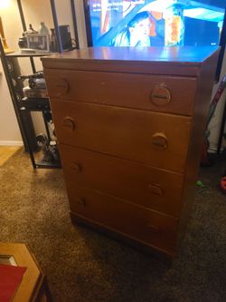 4 Drawer Wooden Dresser