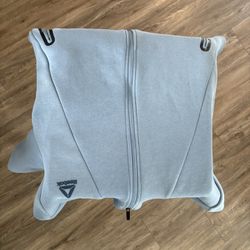 New & Unworn Reebok Hoodie - From Site