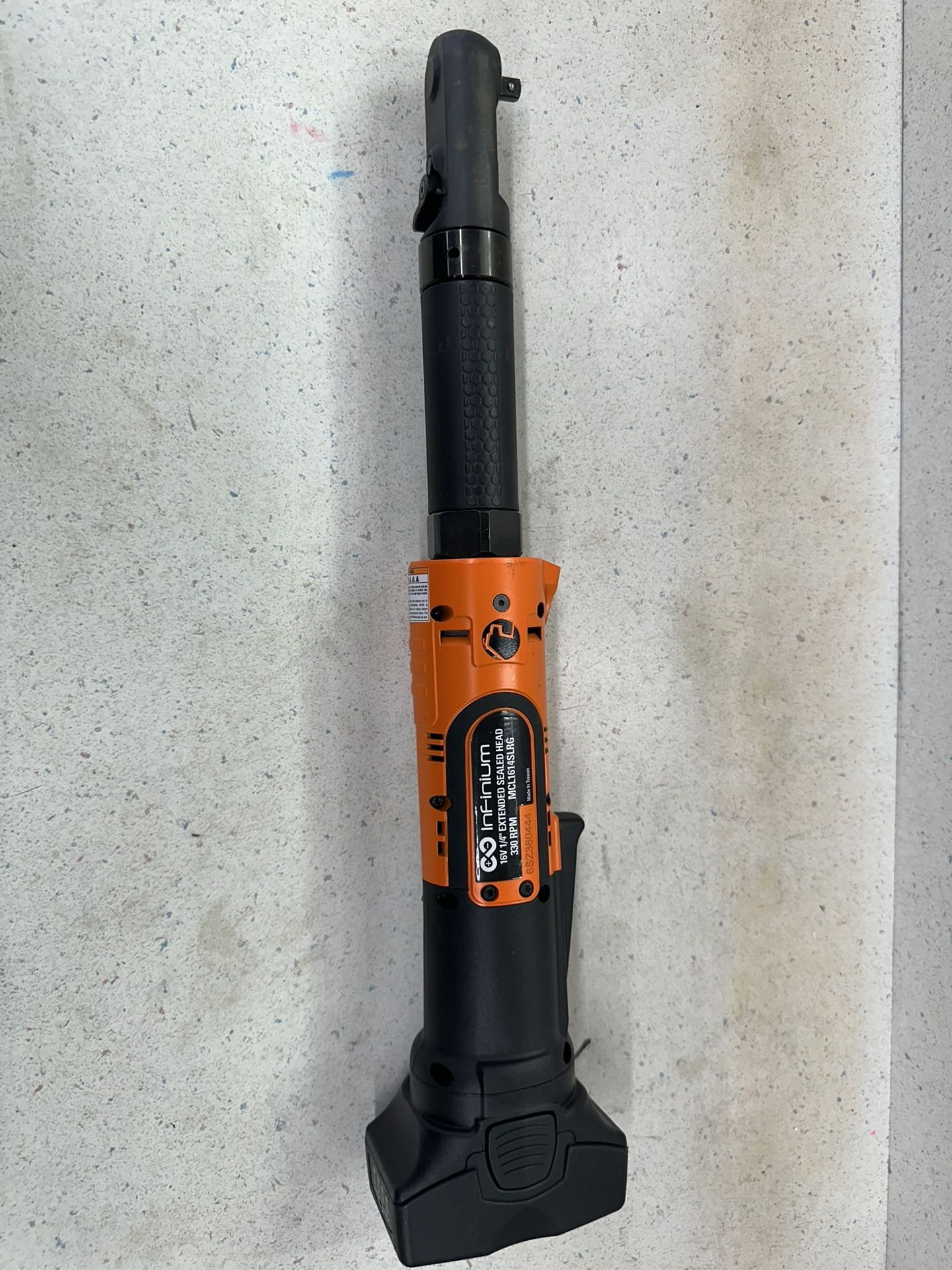 Matco 16v 1/4” Extended sealed head 330RPM W/battery ( Great Condition)