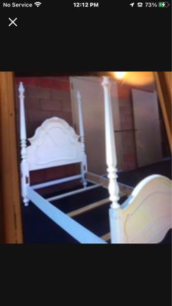 BEAUTIFUL TWIN SIZE BED FRAME ONLY